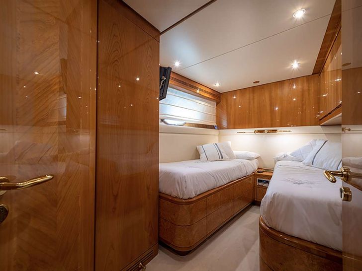 GOLDEN EAGLE - San Lorenzo 25 m,twin cabin GOLDEN EAGLE - San Lorenzo 25 m,twin cabin