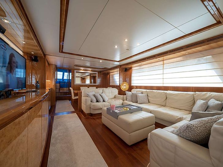 GOLDEN EAGLE - San Lorenzo 25 m,saloon GOLDEN EAGLE - San Lorenzo 25 m,saloon
