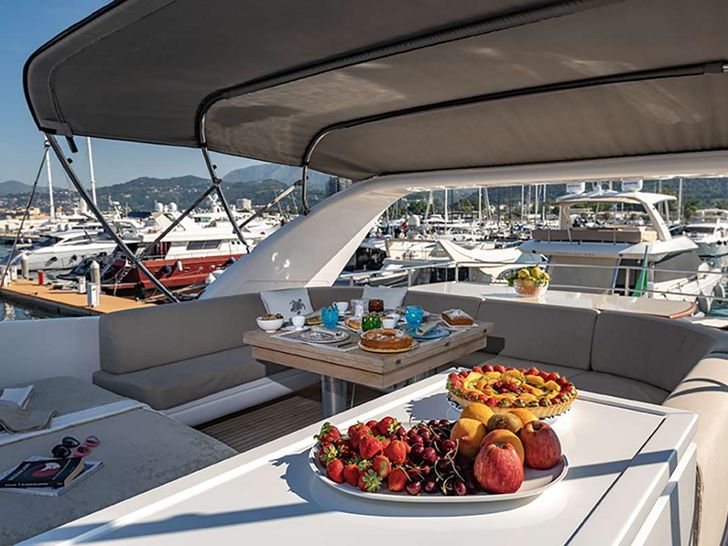 GOLDEN EAGLE - San Lorenzo 25 m,flybridge GOLDEN EAGLE - San Lorenzo 25 m,flybridge