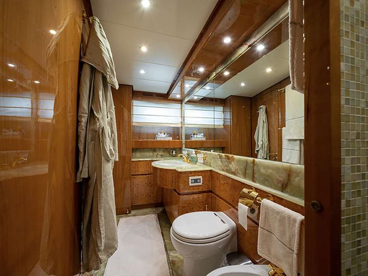 GOLDEN EAGLE - San Lorenzo 25 m,bathroom panoramic shot GOLDEN EAGLE - San Lorenzo 25 m,bathroom panoramic shot