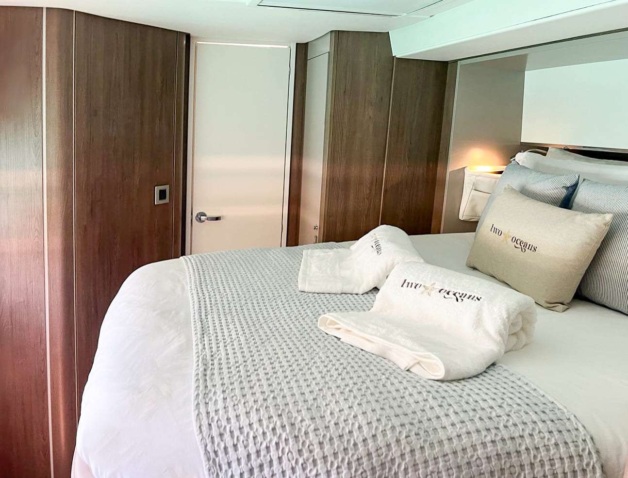 Charter Yacht TWO OCEANS - Bali 5.4 - 4 Cabins - Tortola - Virgin Islands