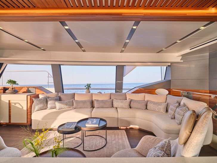 ALOIA 80 Fountaine Pajot Thira 80 - main saloon seating ALOIA 80 Fountaine Pajot Thira 80 - main saloon seating