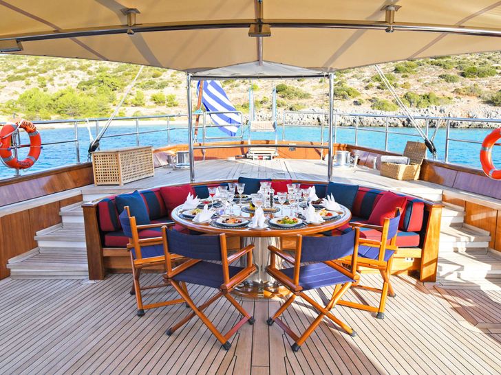 TAMARITA - Perini Navi 46 m,alfresco dining area TAMARITA - Perini Navi 46 m,alfresco dining area