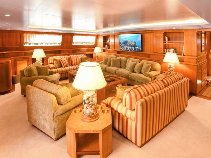 TAMARITA - Perini Navi 46 m,saloon seating TAMARITA - Perini Navi 46 m,saloon seating