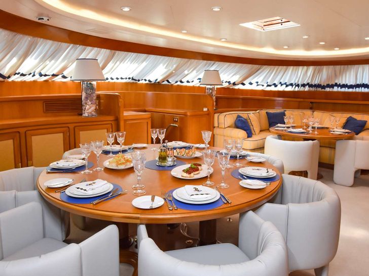 TAMARITA - Perini Navi 46 m,indoor dining area TAMARITA - Perini Navi 46 m,indoor dining area