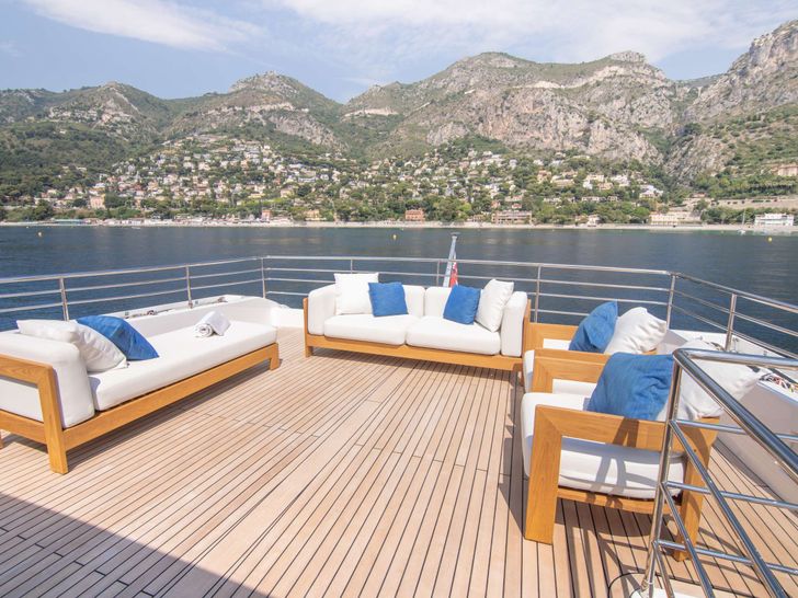 OCEAN VIEW - Gulf Craft Majesty 104,aft lounge OCEAN VIEW - Gulf Craft Majesty 104,aft lounge