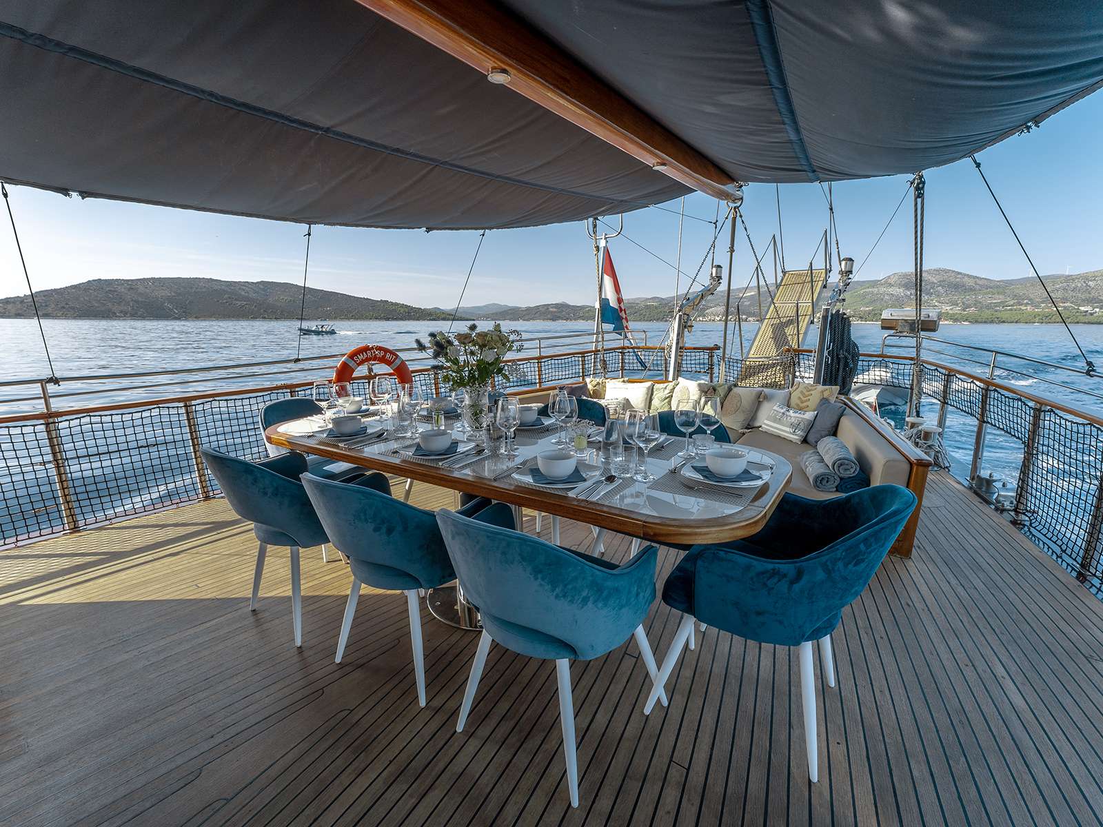 SMART SPIRIT Custom Gulet 25m - upper deck