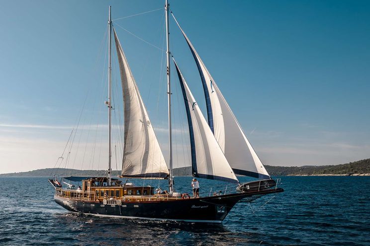 Charter Yacht SMART SPIRIT - Custom Gulet 25 m - 4 Cabins - Trogir - Split - Dubrovnik - Hvar - Croatia