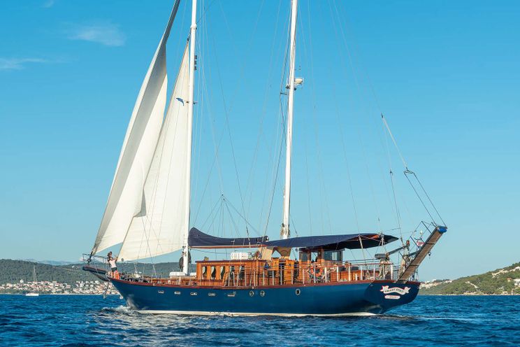 Charter Yacht SMART SPIRIT - Custom Gulet 25 m - 4 Cabins - Trogir - Split - Croatia
