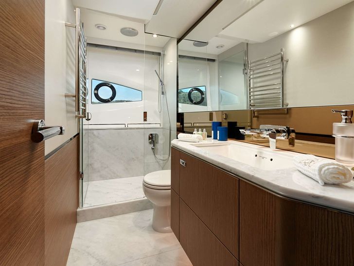 MeSoFa Princess V65 - main cabin bathroom MeSoFa Princess V65 - main cabin bathroom