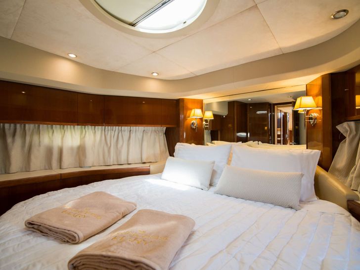 MOJO Princess 65 - VIP cabin MOJO Princess 65 - VIP cabin