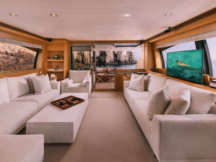 D&D Ferretti 800 - saloon D&D Ferretti 800 - saloon