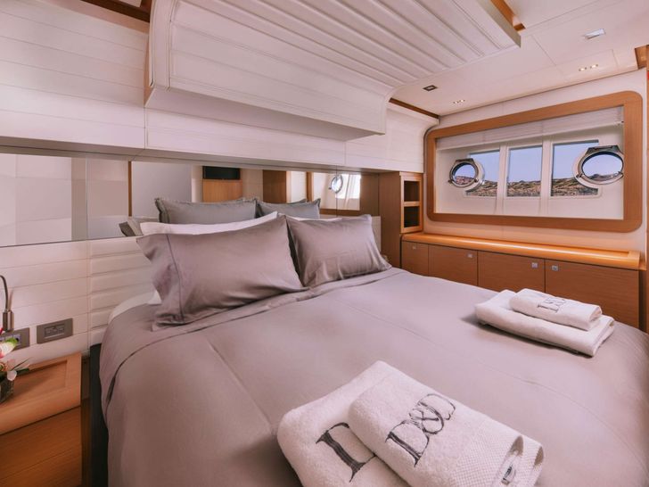 D&D Ferretti 800 - VIP cabin 1 D&D Ferretti 800 - VIP cabin 1