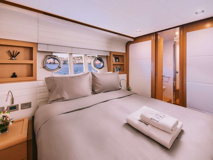 D&D Ferretti 800 - VIP cabin 2 D&D Ferretti 800 - VIP cabin 2