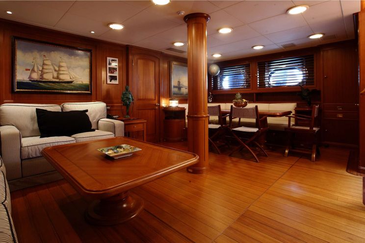 Charter Yacht HERITAGE M - Perini Navi 35.5m - 3 Cabins - Naples - Sicily - Riviera - Corsica - Sardinia