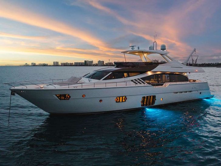 HOYA SAXA Ferretti 850 Crewed Motor Yacht HOYA SAXA Ferretti 850 Crewed Motor Yacht