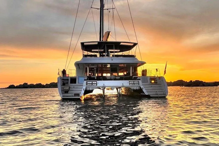 Charter Yacht BLUE GRIFFIN - Lagoon 620 - 4 Cabins - Papeete - Tahiti - Moorea - French Polynesia