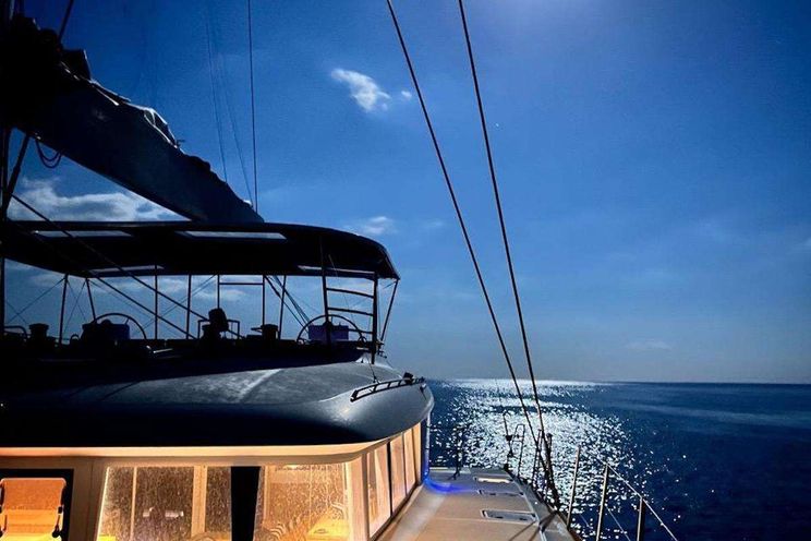 Charter Yacht BLUE GRIFFIN - Lagoon 620 - 4 Cabins - Papeete - Tahiti - Moorea - French Polynesia