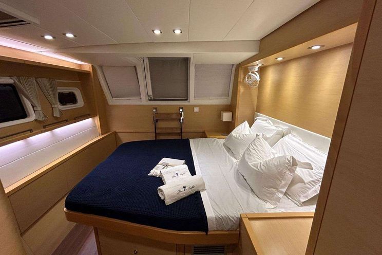 Charter Yacht BLUE GRIFFIN - Lagoon 620 - 4 Cabins - Papeete - Tahiti - Moorea - French Polynesia