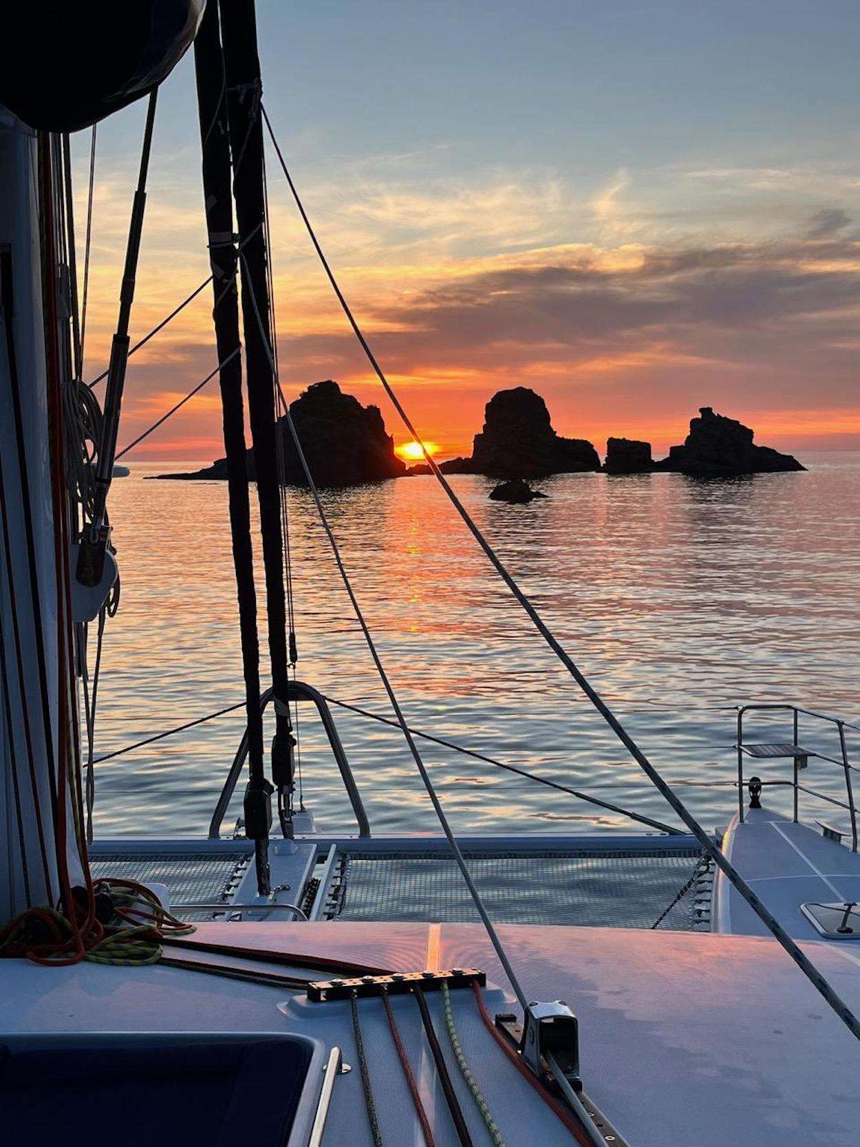 Charter Yacht BLUE GRIFFIN - Lagoon 620 - 4 Cabins - Papeete - Tahiti - Moorea - French Polynesia