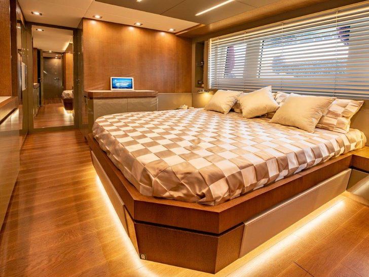 BACCARAT Amer Cento Quad Crewed Motor Yacht Double Cabin