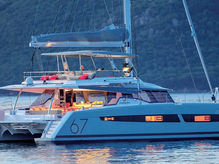 LOOMA Fountaine Pajot Alegria 67 - at night LOOMA Fountaine Pajot Alegria 67 - at night