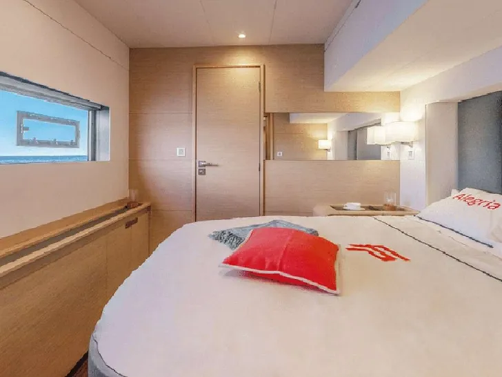 LOOMA Fountaine Pajot Alegria 67 Crewed Catamaran VIP Cabin