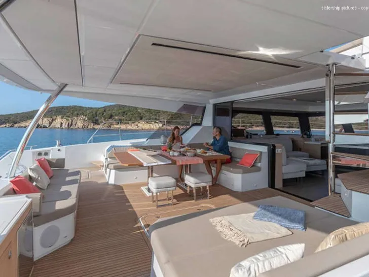 LOOMA Fountaine Pajot Alegria 67 Crewed Catamaran Alfresco Dining