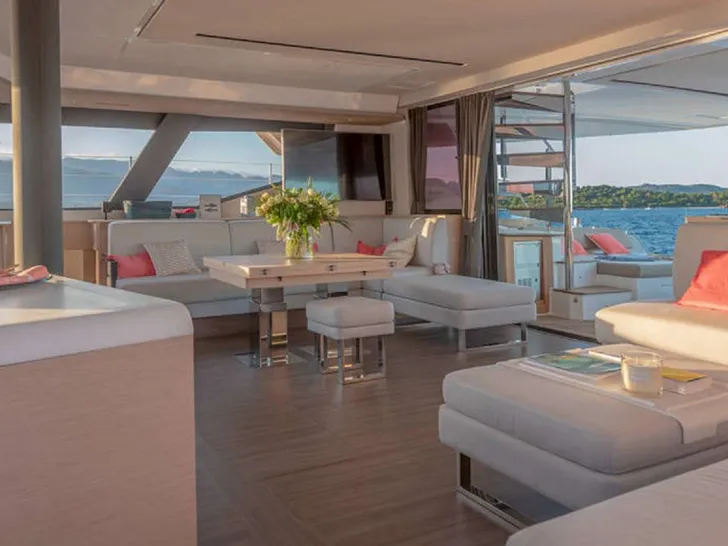 LOOMA Fountaine Pajot Alegria 67 Crewed Catamaran Salon 2