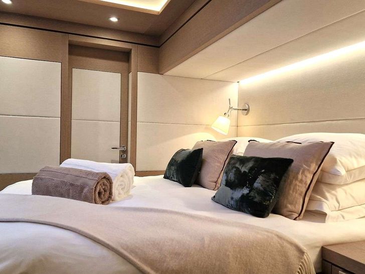 SYLENE Lagoon Seventy 7 Luxury Crewed Catamaran Double Cabin