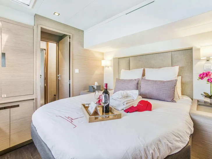 INDULGENCE Fountaine Pajot Alegria 67 - master cabin INDULGENCE Fountaine Pajot Alegria 67 - master cabin