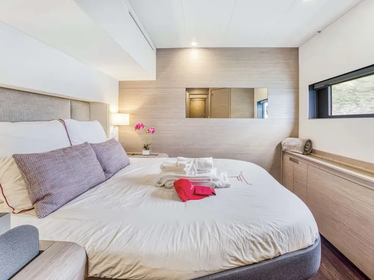 INDULGENCE Fountaine Pajot Alegria 67 - VIP cabin 2 INDULGENCE Fountaine Pajot Alegria 67 - VIP cabin 2