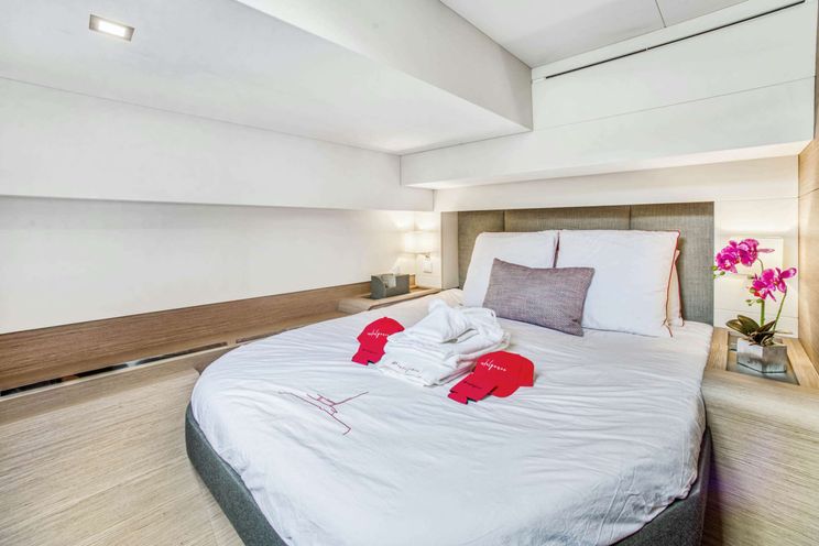 Charter Yacht INDULGENCE - Fountaine Pajot Alegria 67 - 5 Cabins - Tortola - Anegada - Virgin Gorda - BVI - Caribbean