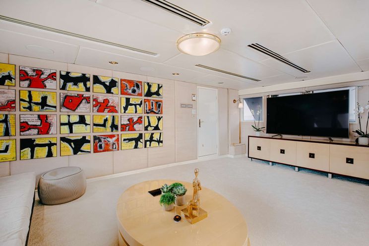 Charter Yacht ITOTO - Dauphin Yachts 61m - 8 Cabins - Athens - Mykonos - Paros