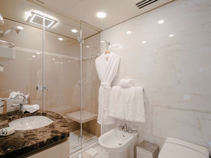 ITOTO Dauphin Yachts 61m Luxury Crewed Motor Yacht VIP Bathroom ITOTO Dauphin Yachts 61m Luxury Crewed Motor Yacht VIP Bathroom