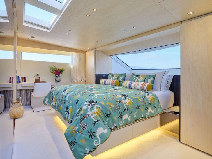 Sanlorenzo Crewed Motor Yacht RARE DIAMOND Master Suite