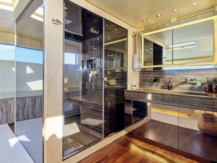 Sanlorenzo Crewed Motor Yacht RARE DIAMOND Master Suite Bath Sanlorenzo Crewed Motor Yacht RARE DIAMOND Master Suite Bath
