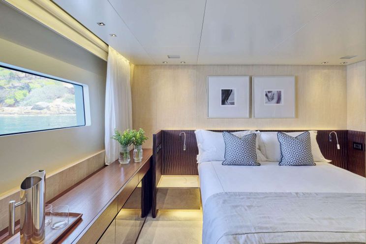 Charter Yacht RARE DIAMOND - Sanlorenzo 106 - 5 Cabins - Athens - Mykonos - Paros