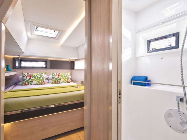 NICE AFT TOO Leopard 45 - cabin NICE AFT TOO Leopard 45 - cabin