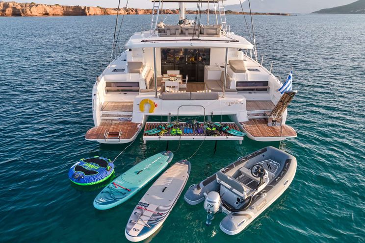 Charter Yacht EFKRATI - Lagoon 51 - 6 Cabins - Athens - Santorini