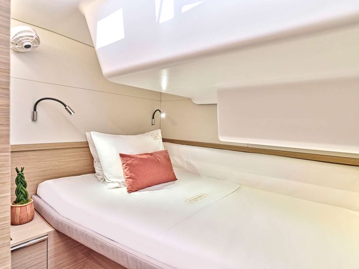 EFKRATI - Double cabin EFKRATI - Double cabin