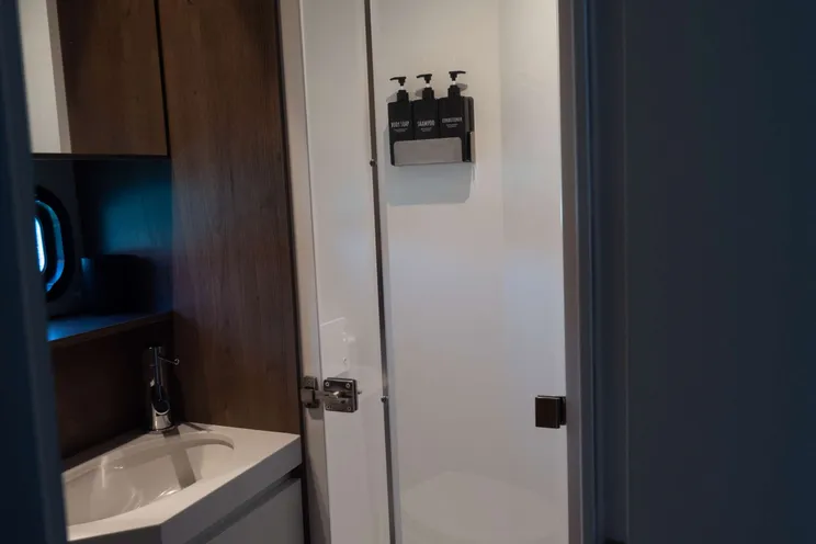 Charter Yacht MIM OCEAN 2 - Bali 5.4 - 5 Cabins - Mallorca - Ibiza - Balearics - Barcelona - Spain