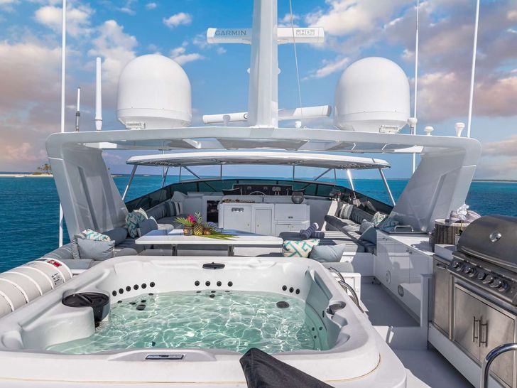 MARGATE - Broward 111 ft,flybridge with jacuzzi MARGATE - Broward 111 ft,flybridge with jacuzzi