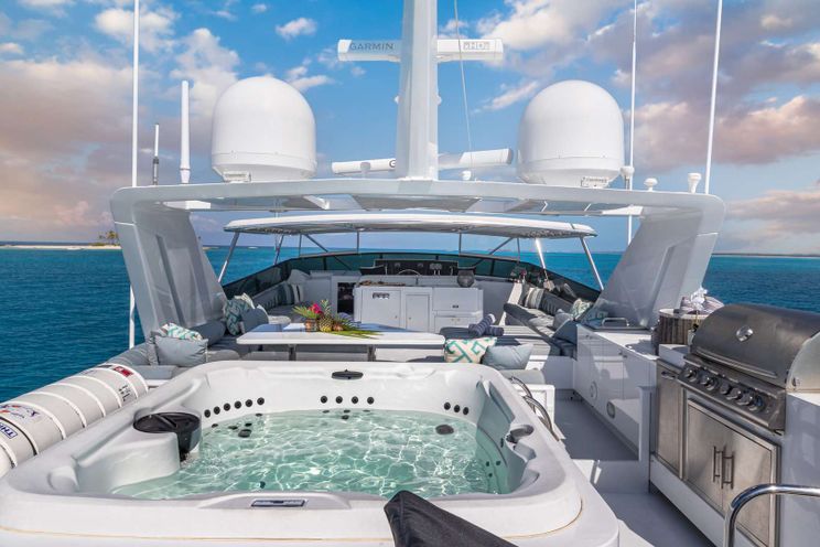 Charter Yacht MARGATE - Broward 111 - 4 Cabins - Nassau - Exumas - Bahamas