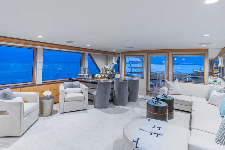 Charter Yacht MARGATE - Broward 111 - 4 Cabins - Nassau - Exumas - Bahamas