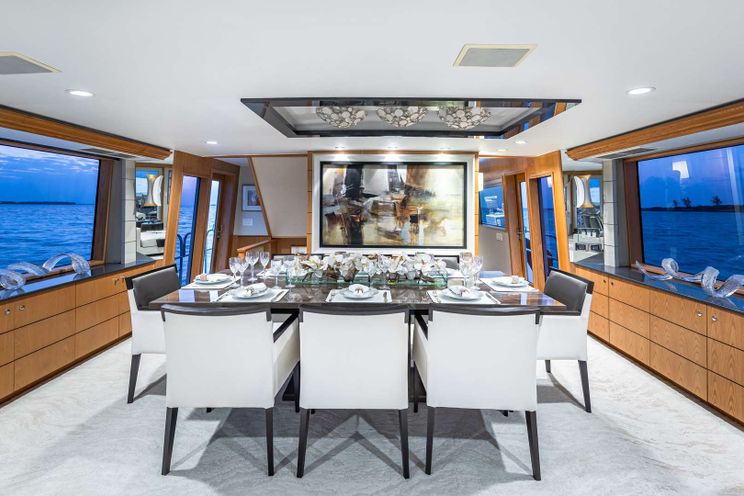 Charter Yacht MARGATE - Broward 111 - 4 Cabins - Nassau - Exumas - Bahamas