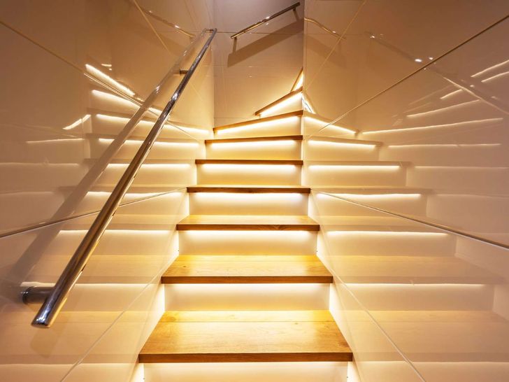 SO'MAR - Tansu 37 m,lighted staircase SO'MAR - Tansu 37 m,lighted staircase