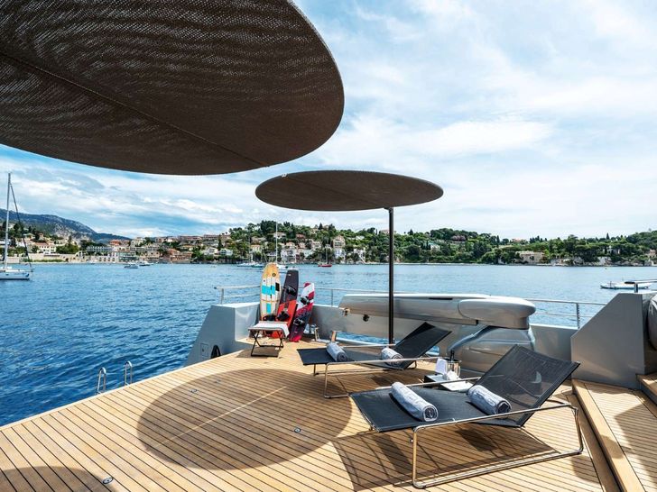 SO'MAR - Tansu 37 m,aft bronzing area SO'MAR - Tansu 37 m,aft bronzing area