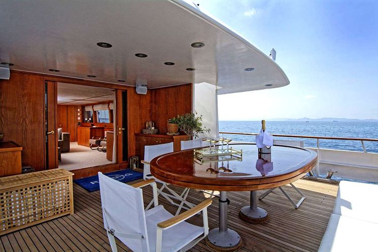 Charter Yacht KARMA - Picchiotti 98 - 5 Cabins - Athens - Santorini - Greece