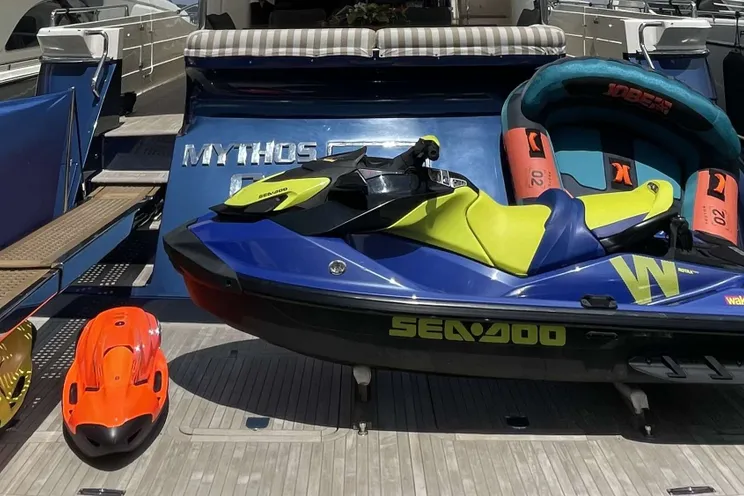 Charter Yacht MYTHOS G - Posilippo Technema 85 - 4 Cabins - Athens - Santorini - Greece